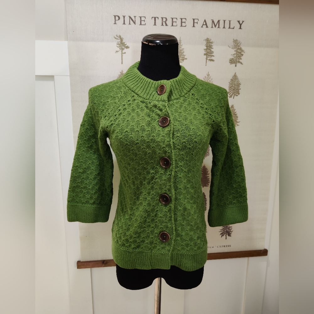 Boden Green Textured Pointelle Knit Cardigan 3/4 Sleeve Large Button - 8